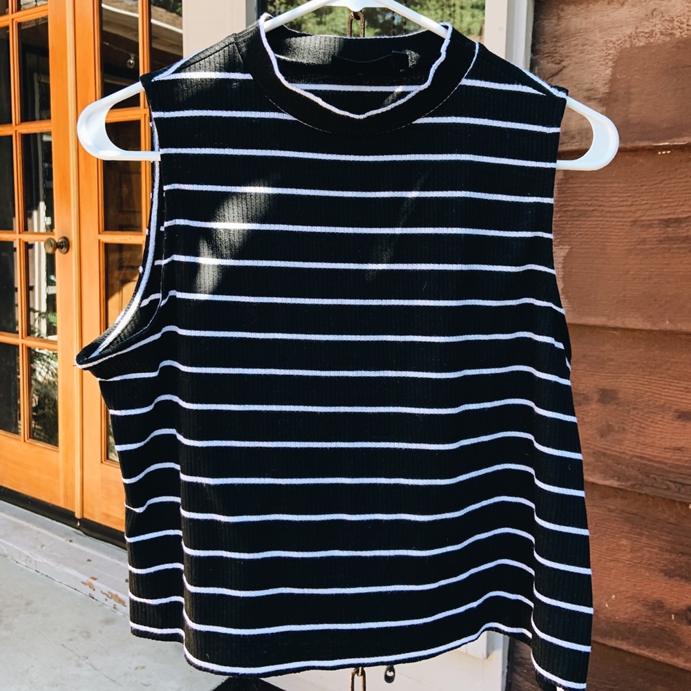 Cropped tank top